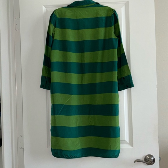 Burberry Women’s Silk Shirt Dress Size 4 Green Striped with Pockets No Belt - Picture 5 of 7